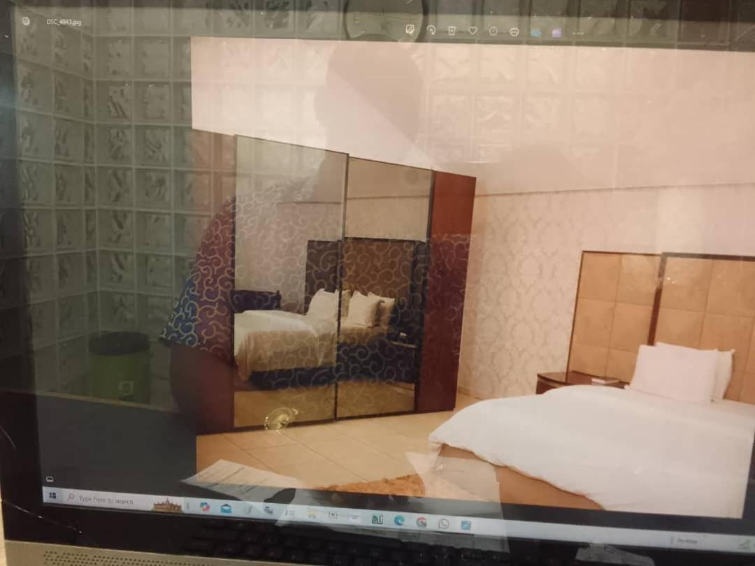 Diamond Lane Hotel Абуджа Екстер'єр фото